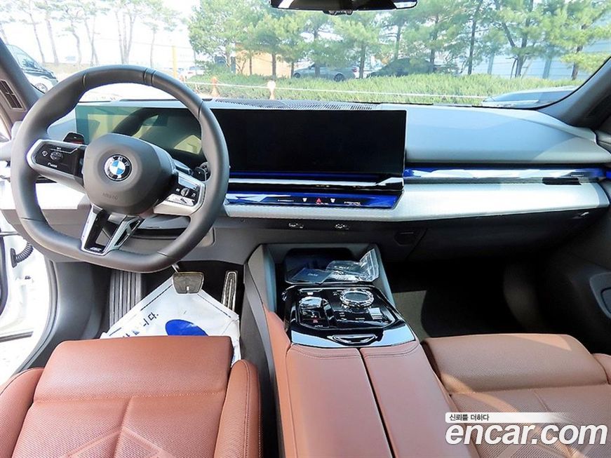BMW 5-Series 2025