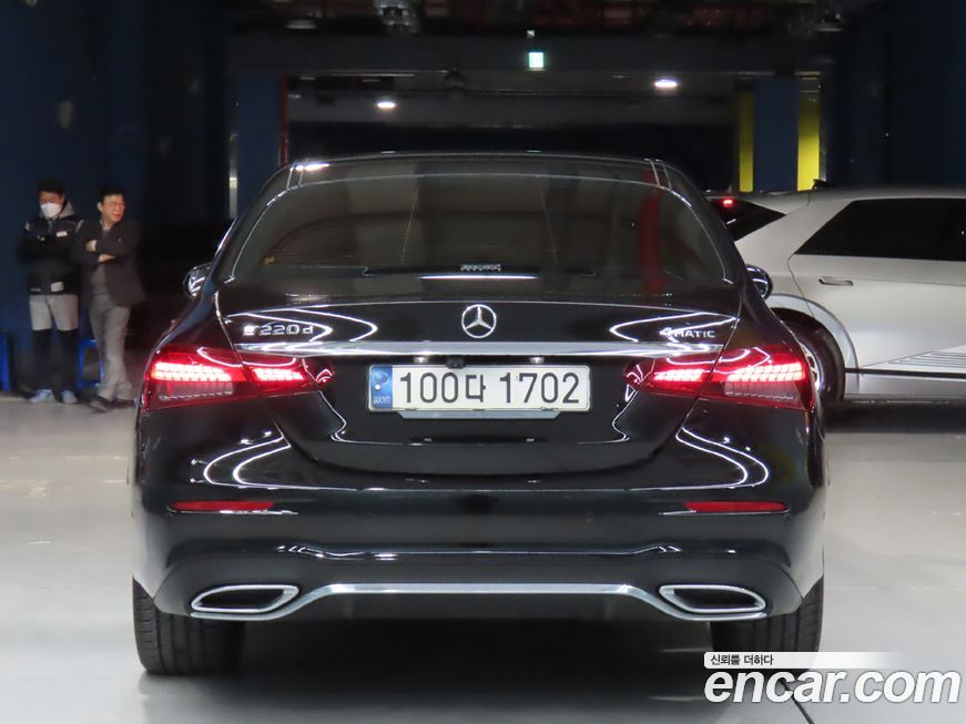 Mercedes-Benz E-Class 2021