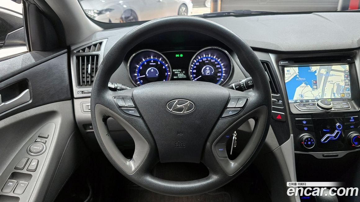 Hyundai Sonata 2011