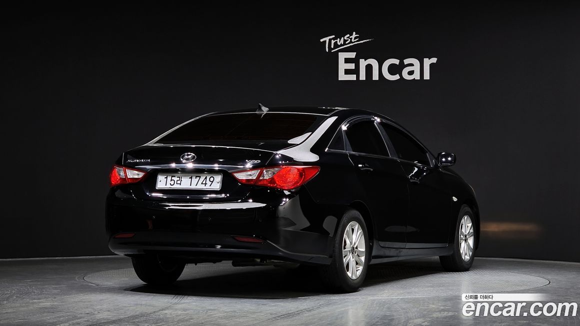 Hyundai Sonata 2011