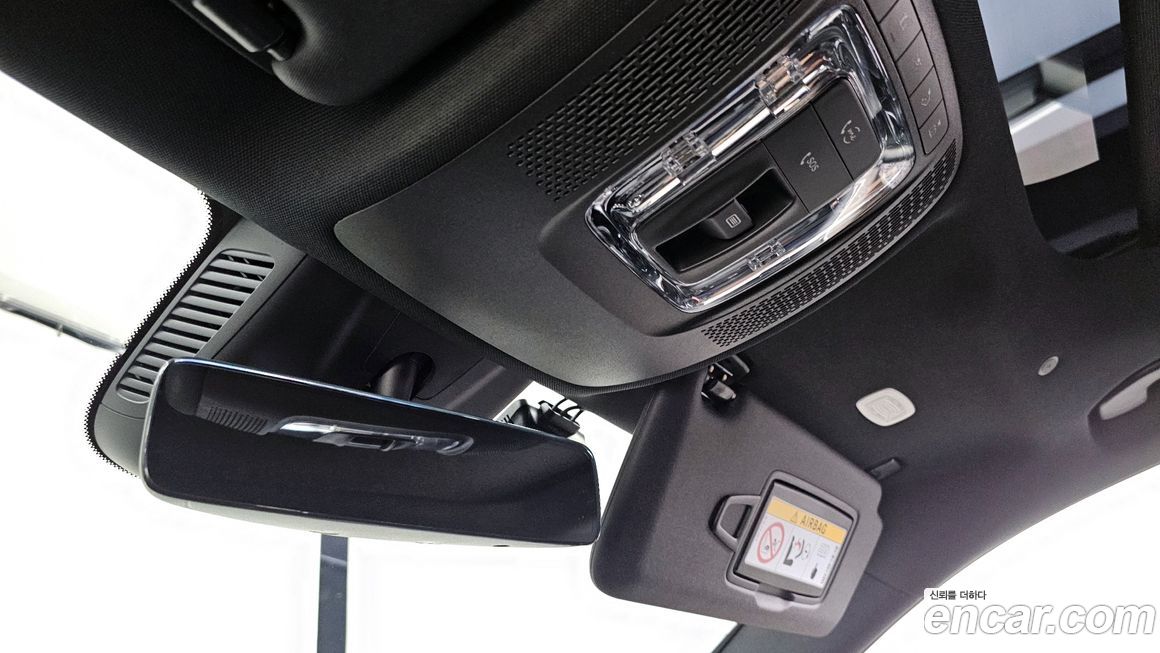 Mercedes-Benz GLA-Class 2021