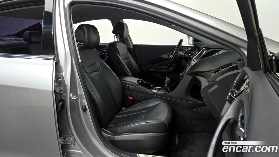 Hyundai Grandeur 2012