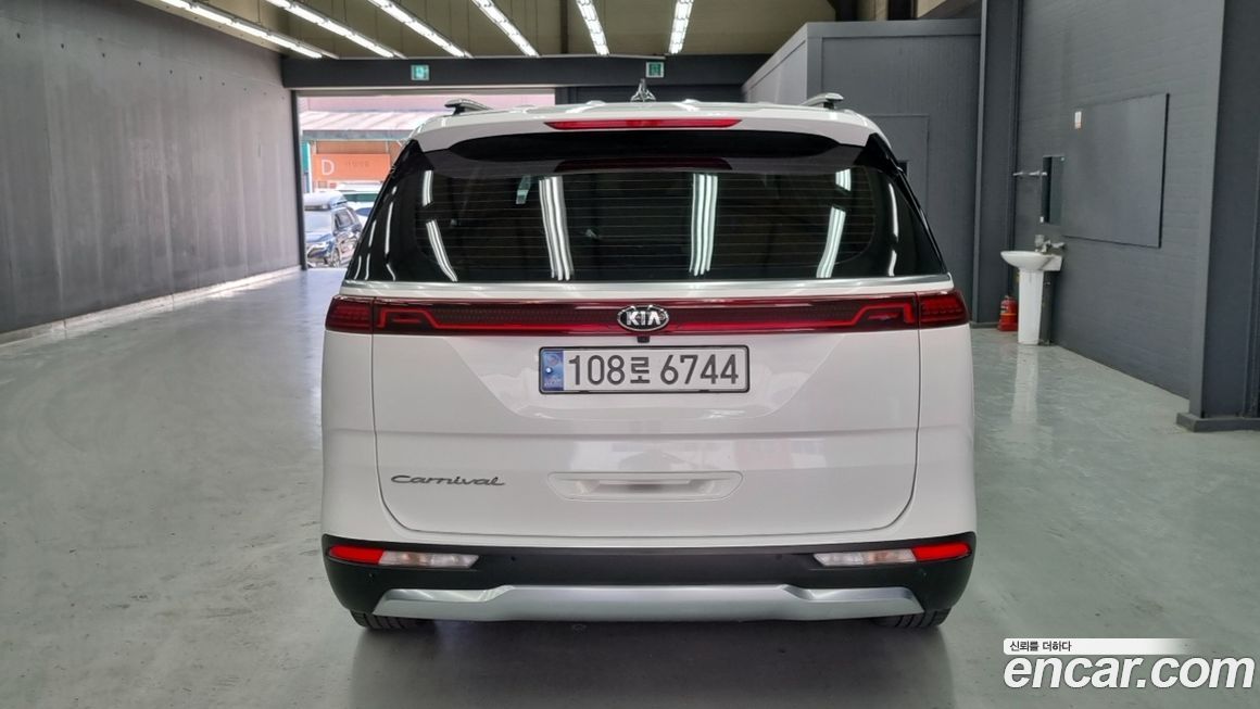 Kia Canival 2021