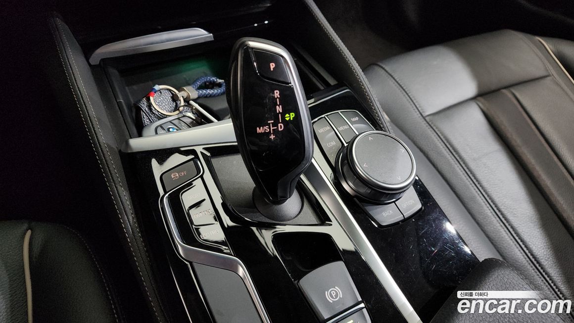 BMW 5-Series 2019