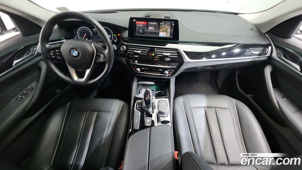 BMW 5-Series 2019