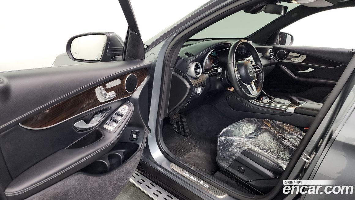 Mercedes-Benz GLC-Class 2020