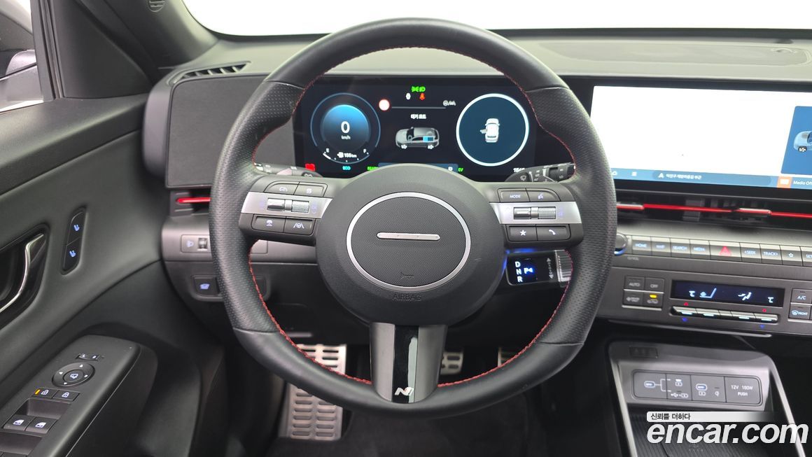 Hyundai Kona 2025