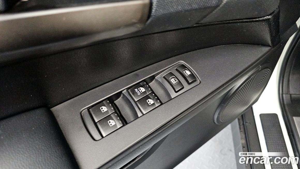 KG_Mobility_Ssangyong KORANDO 2013