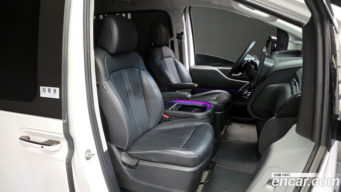 Hyundai Staria 2023