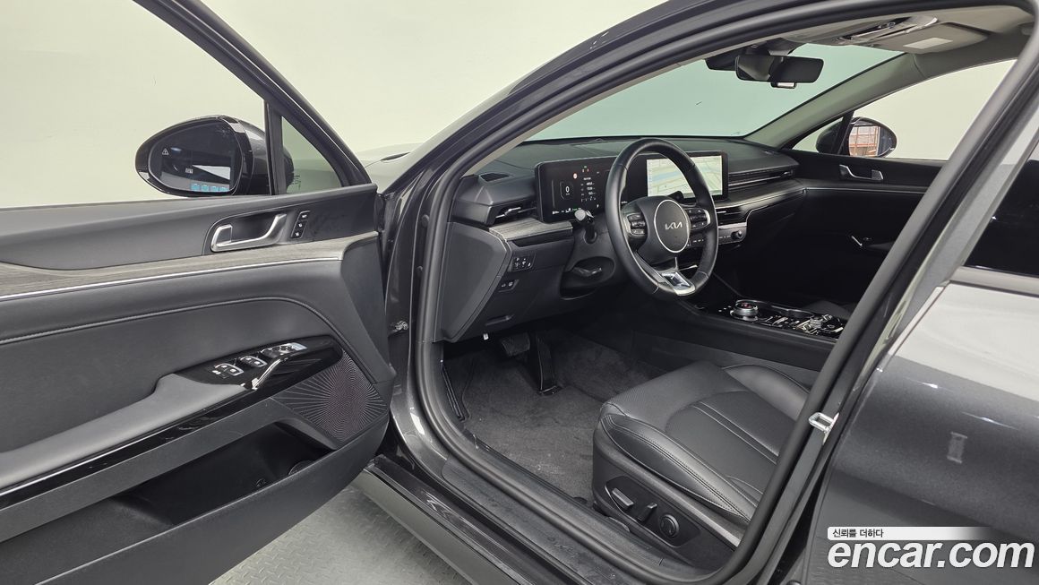 Kia K5 2025