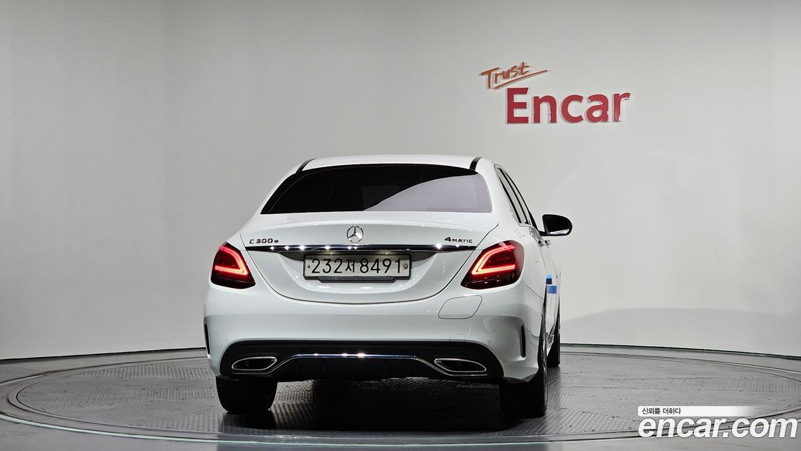 Mercedes-Benz C-Class 2020
