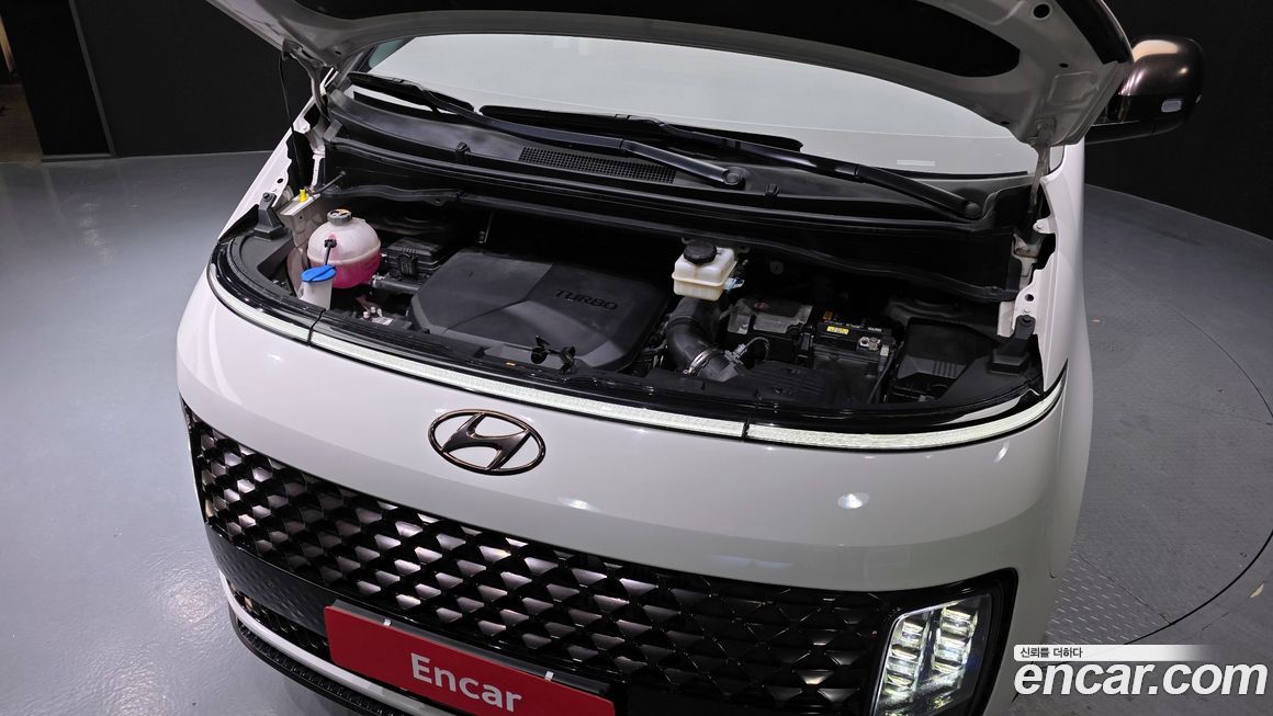 Hyundai Staria 2023