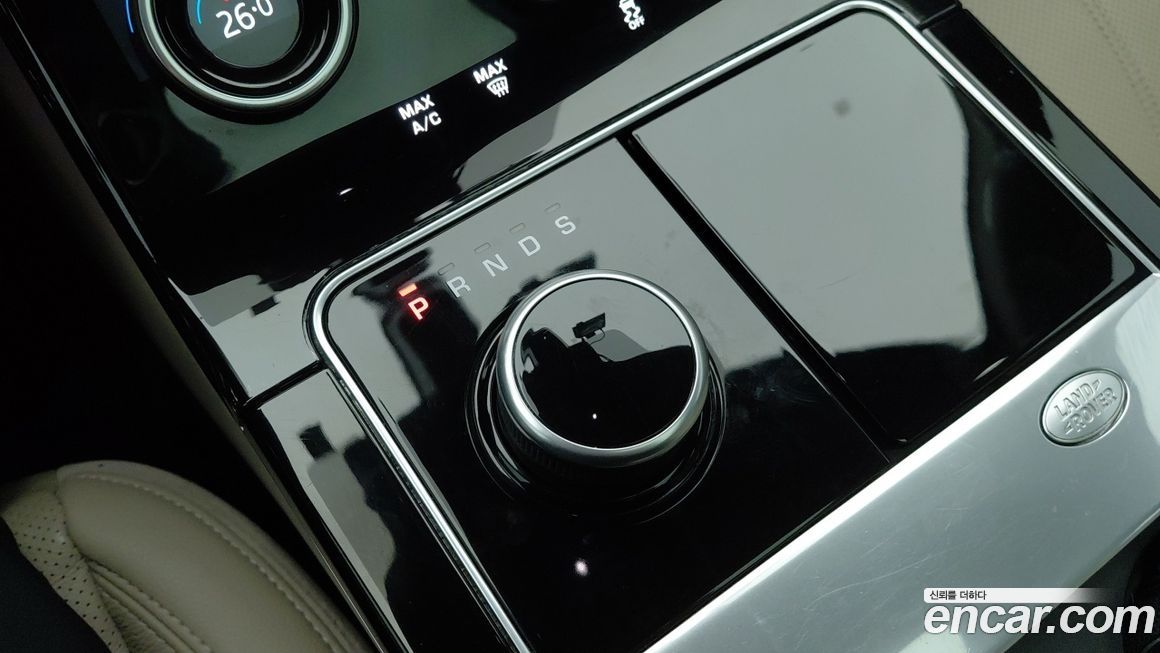 Land Rover Range Rover Velar 2020