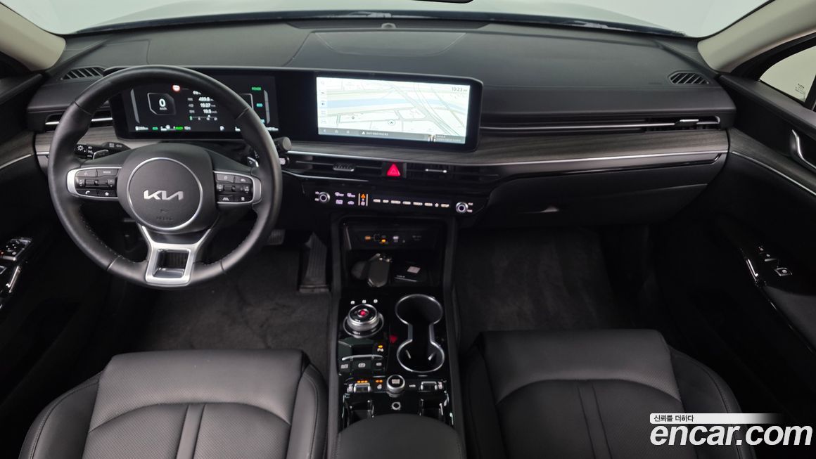 Kia K5 2025