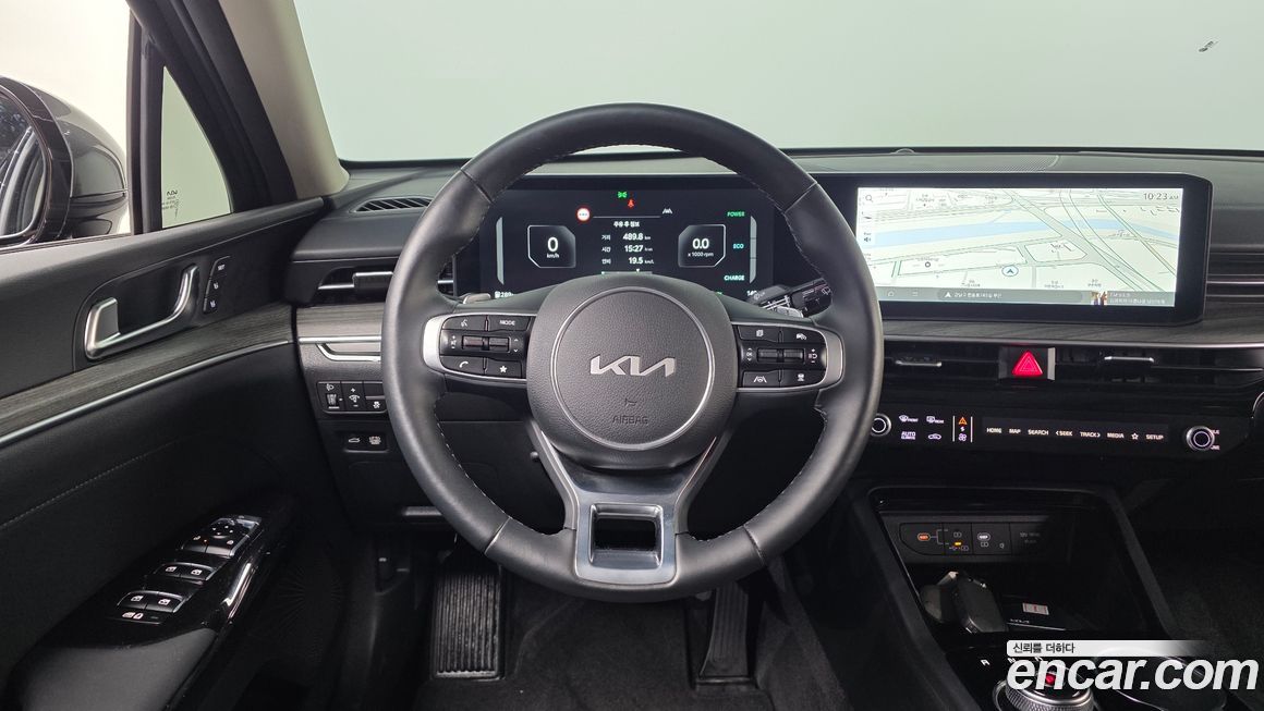 Kia K5 2025