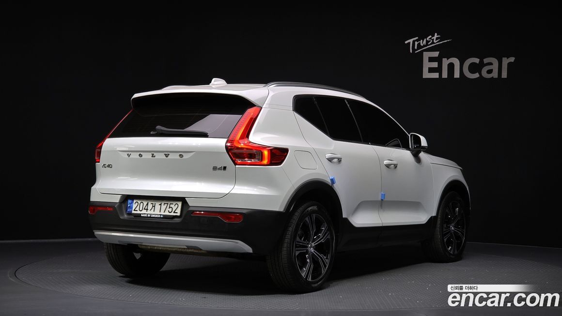 Volvo XC40 2021