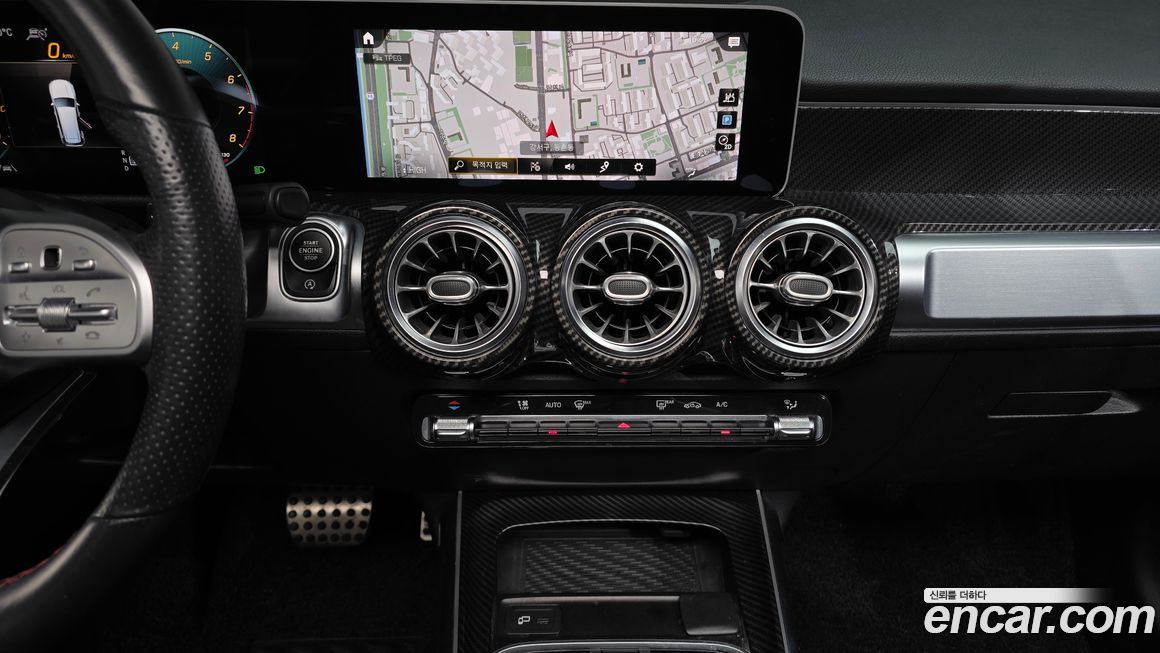 Mercedes-Benz GLB-Class 2020