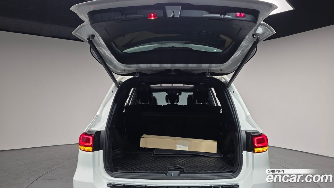 Mercedes-Benz GLB-Class 2020