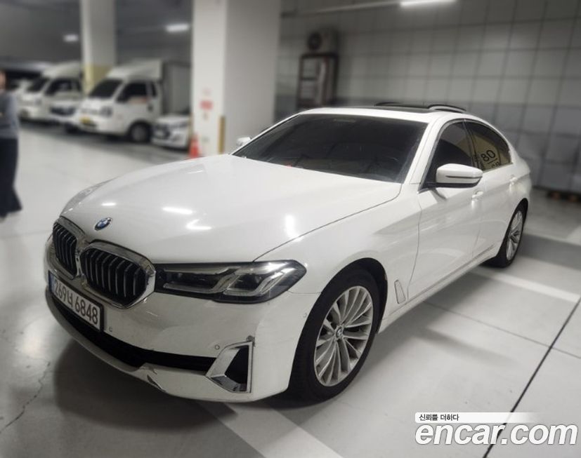BMW 5-Series 2021