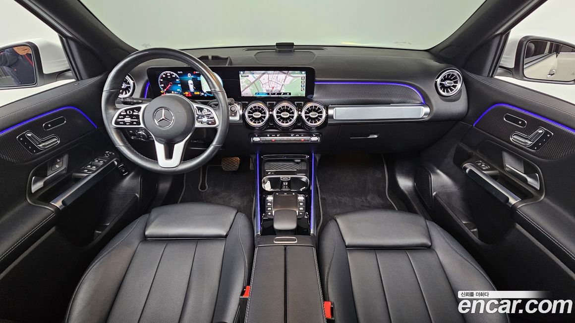 Mercedes-Benz GLB-Class 2021