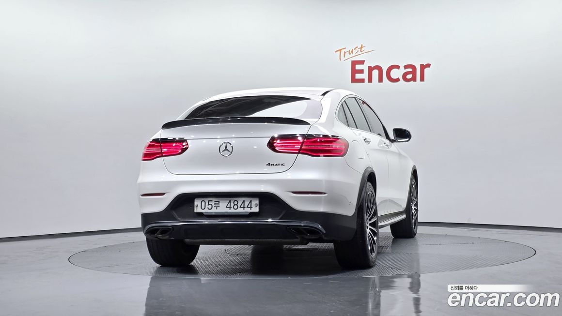 Mercedes-Benz GLC-Class 2019