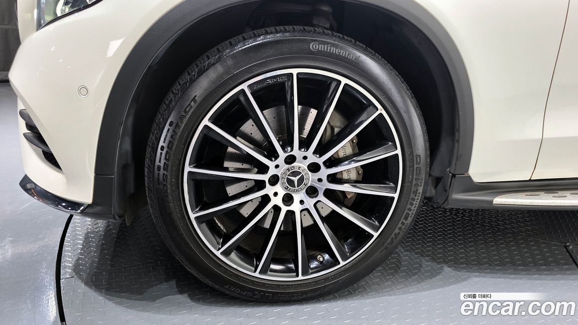 Mercedes-Benz GLC-Class 2019