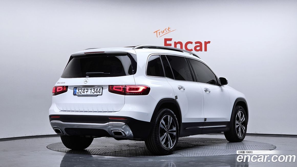 Mercedes-Benz GLB-Class 2021