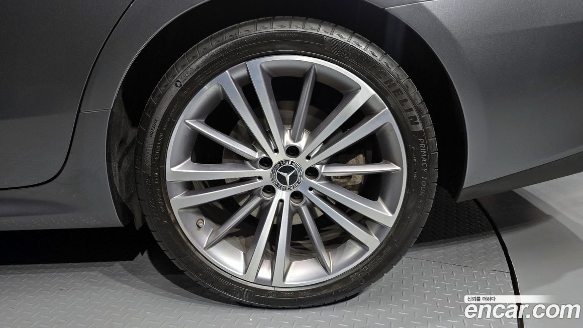 Mercedes-Benz CLS-Class 2019