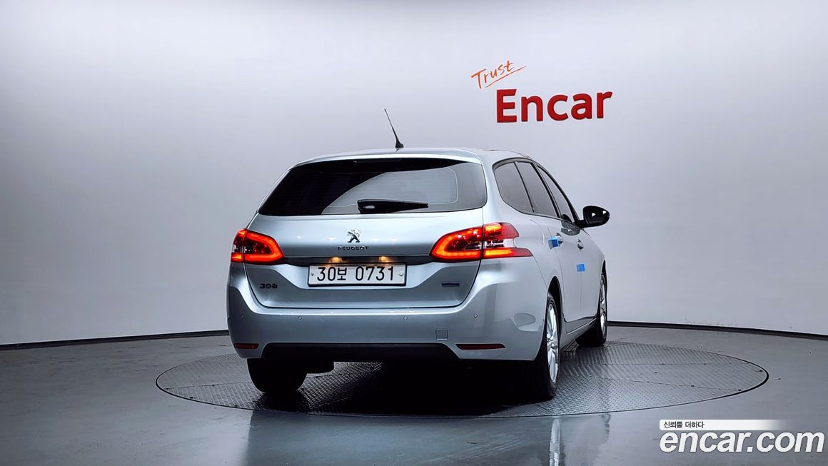 Peugeot 308 2016