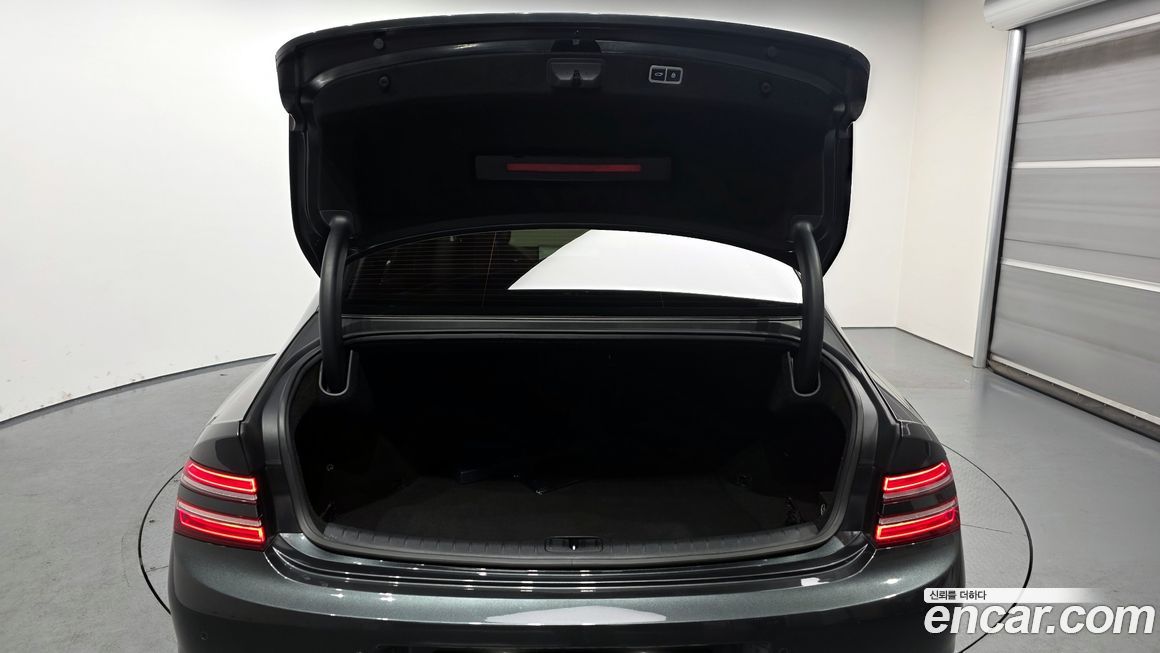 Genesis G80 2021