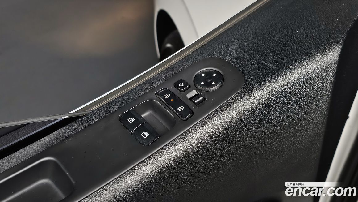 Hyundai Staria 2025