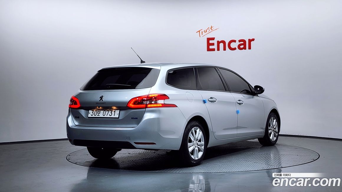Peugeot 308 2016