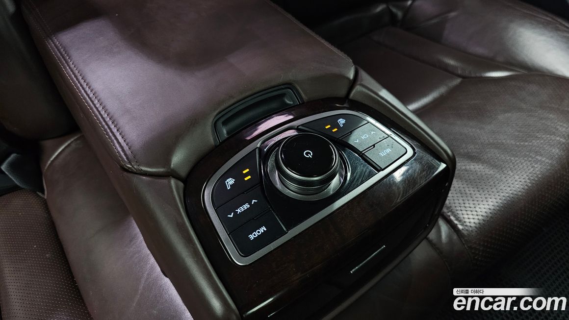 Hyundai Grandeur 2013