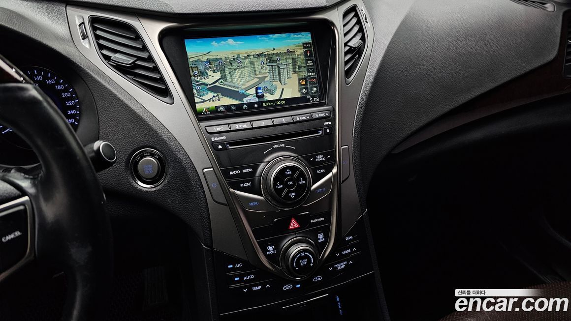 Hyundai Grandeur 2013