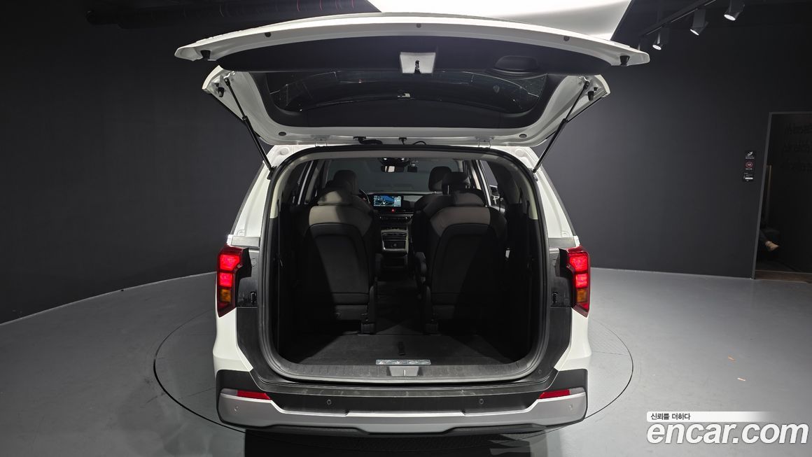 Kia Canival 2025