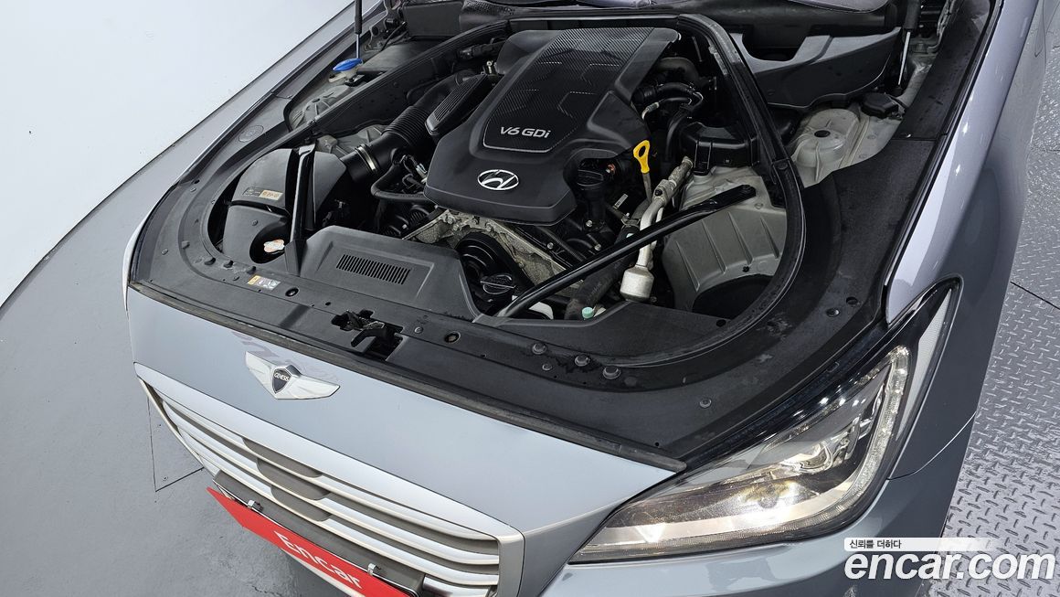 Hyundai Genesis 2016