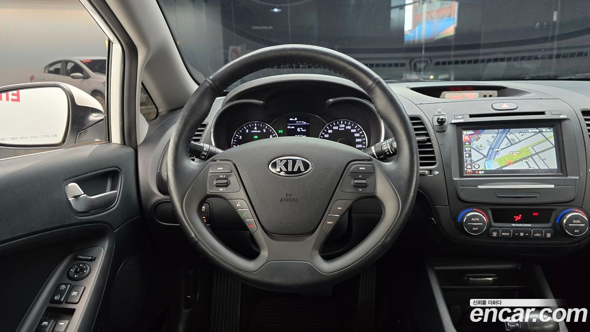 Kia K3 2015