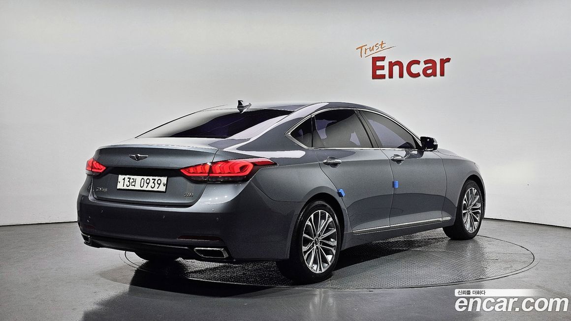 Hyundai Genesis 2016