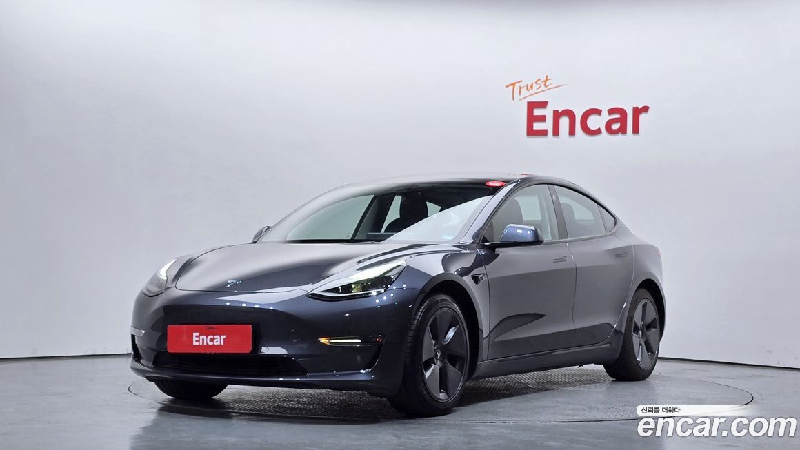 Tesla Model 3 2022