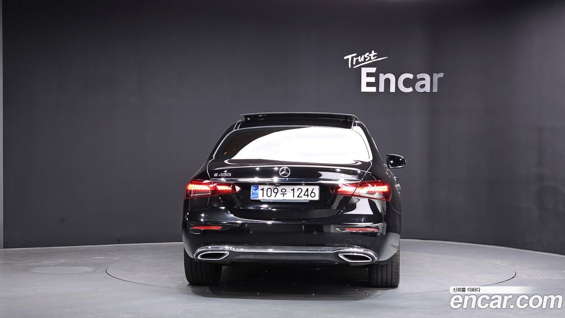 Mercedes-Benz E-Class 2021