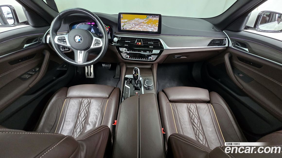 BMW 5-Series 2021