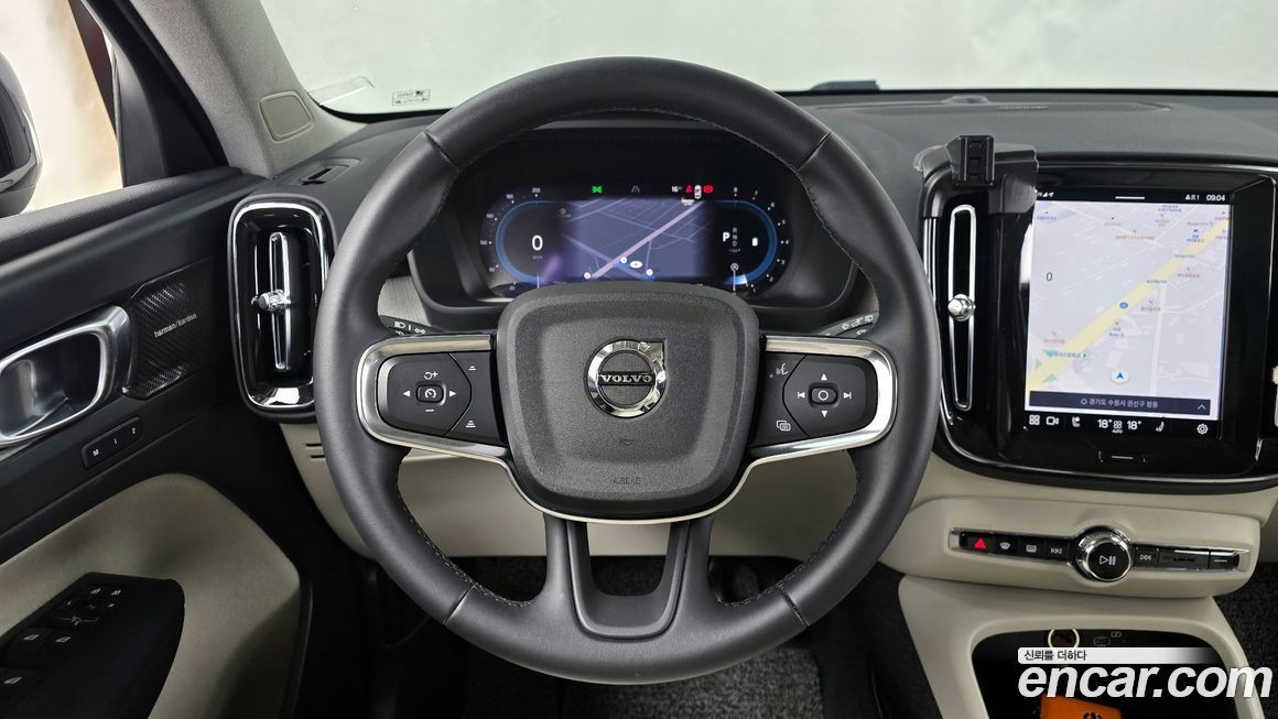 Volvo XC40 2023