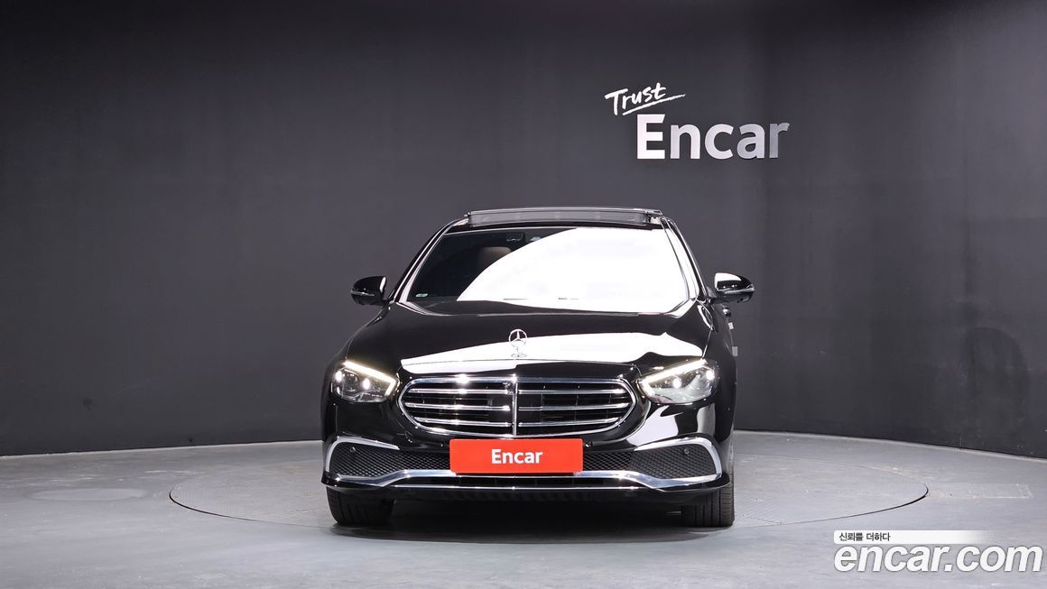 Mercedes-Benz E-Class 2021