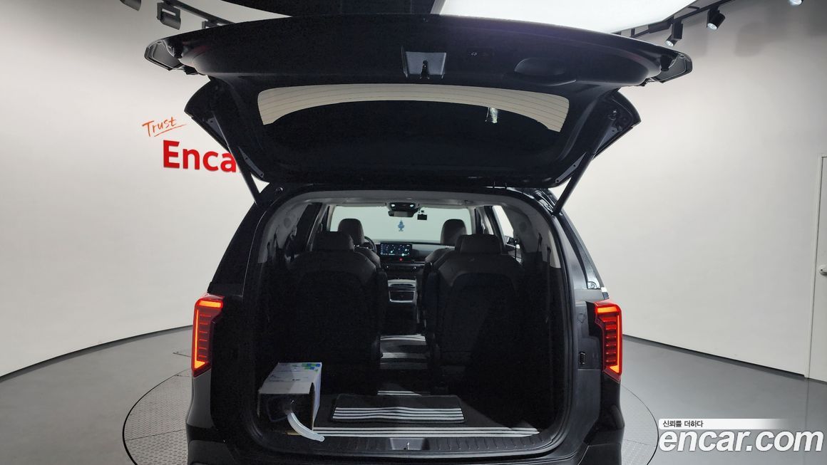 Kia Canival 2025