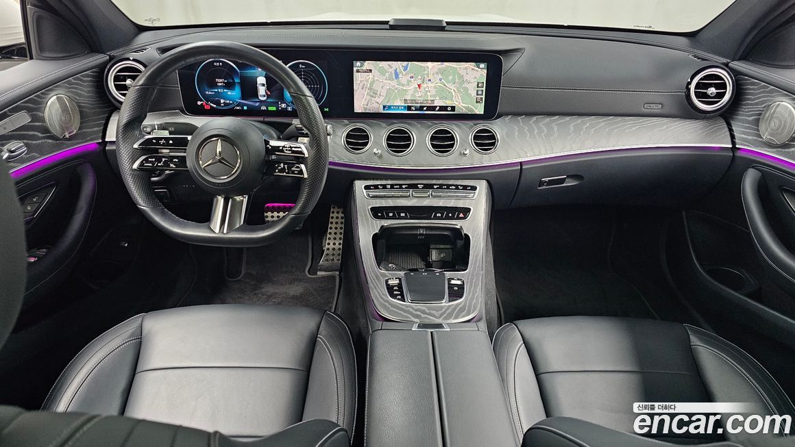 Mercedes-Benz E-Class 2021