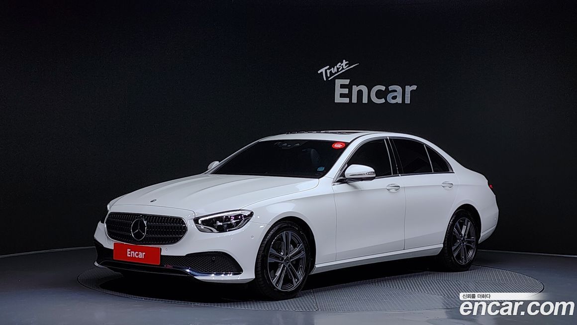 Mercedes-Benz E-Class 2023