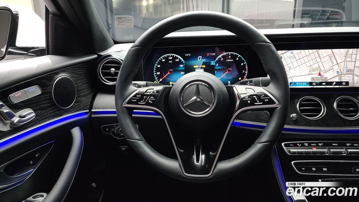 Mercedes-Benz E-Class 2023