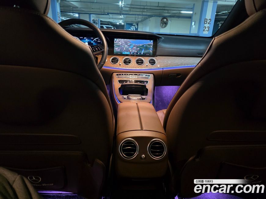 Mercedes-Benz E-Class 2022