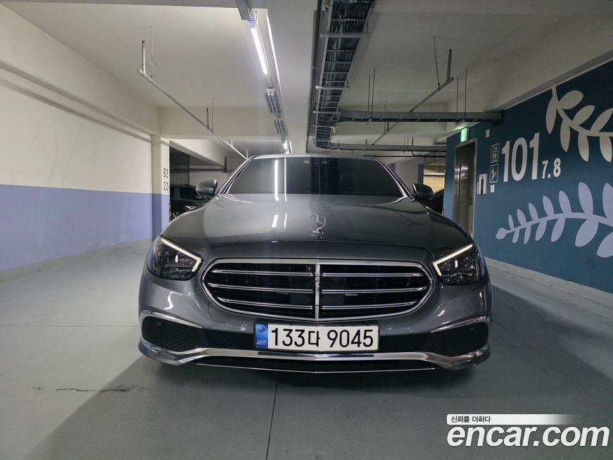 Mercedes-Benz E-Class 2022