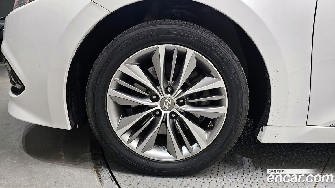 Hyundai Grandeur 2015